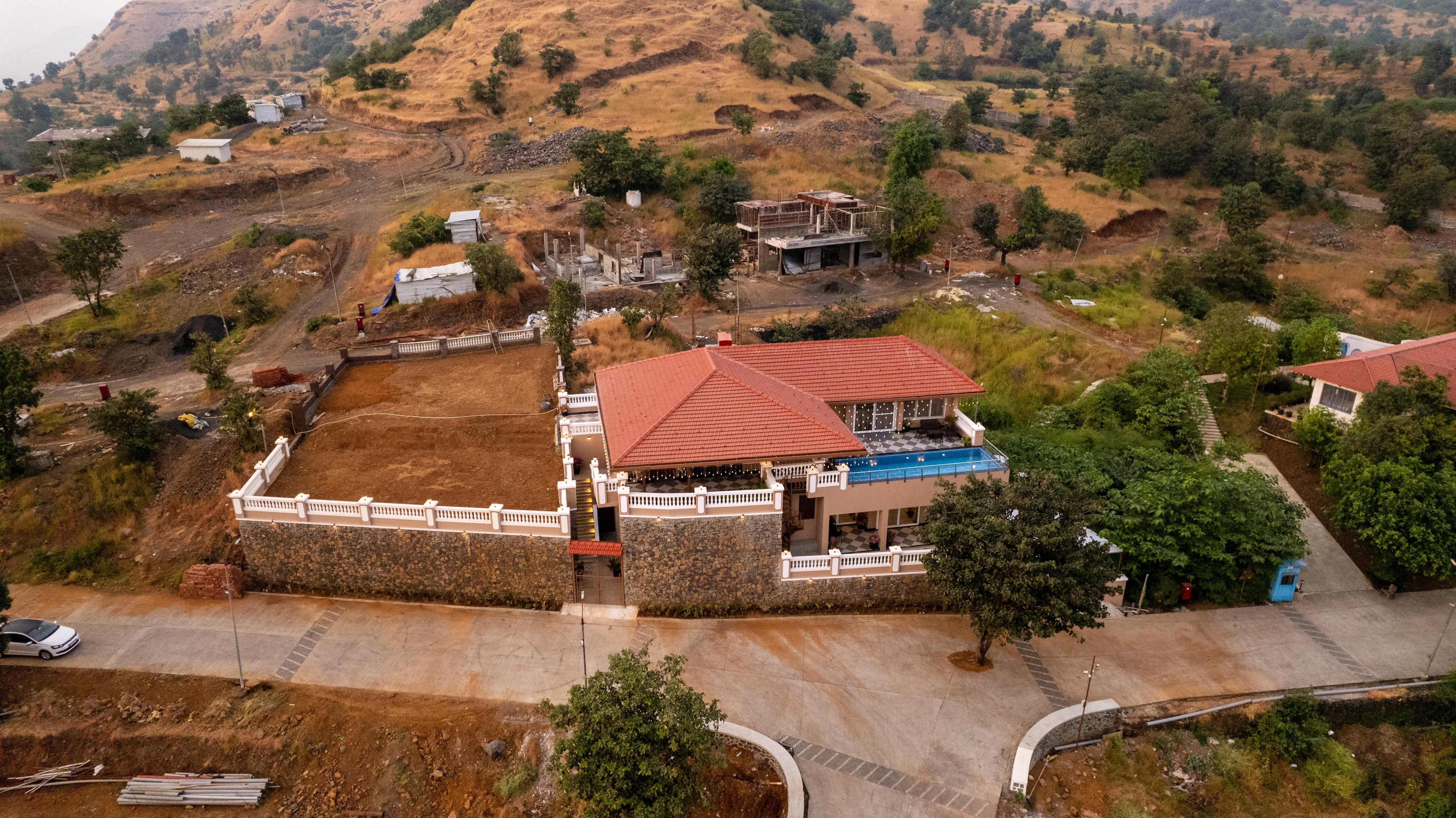 ALANG COTTAGE BY KAZ STAYS
